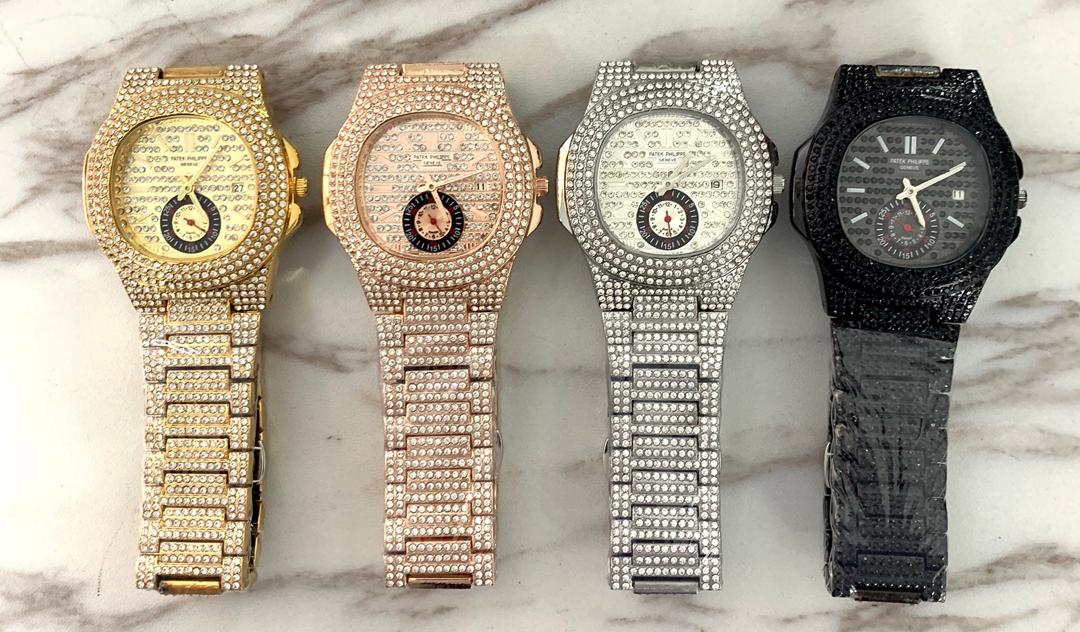 🔥Jewelled Calendar Quartz Watch – ساعة كوارتز مرصعة بالكامل مع تقويم للأزواج