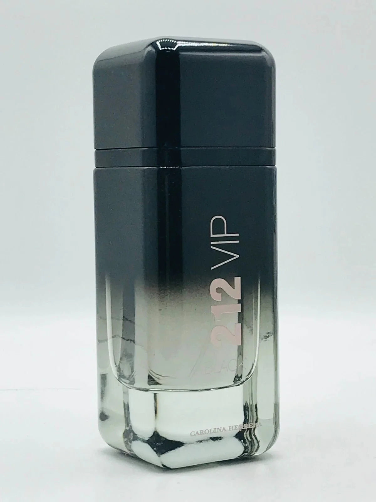 🔥 Carolina Herrera 212 VIP Black (Original) – عطر كارولينا هيريرا 212 VIP بلاك الأصلي